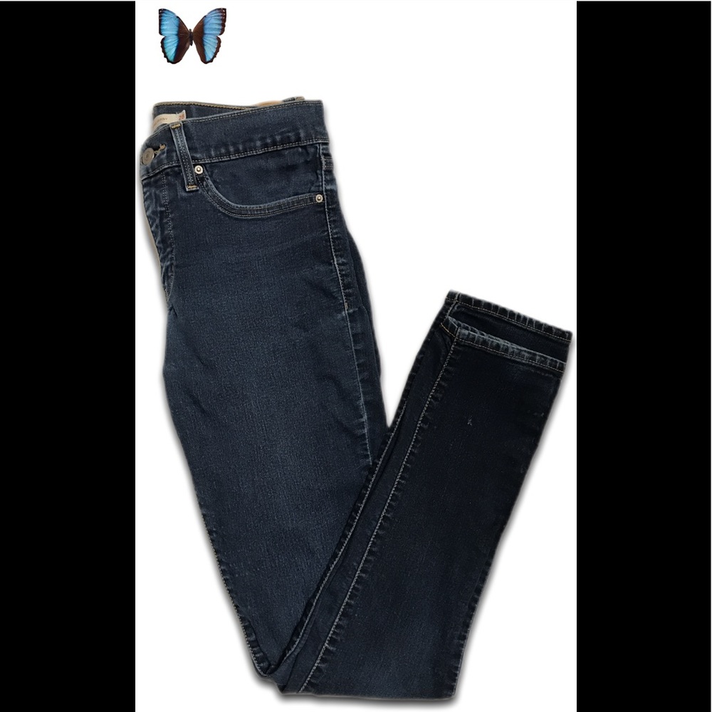 🔥311 Levi’s🔥SZ 28 Shaping Skinny Dark Wash Jean